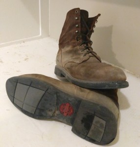 Dark mountain boots5